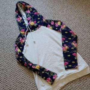 Ampersand Avenue Doublehood sweatshirt